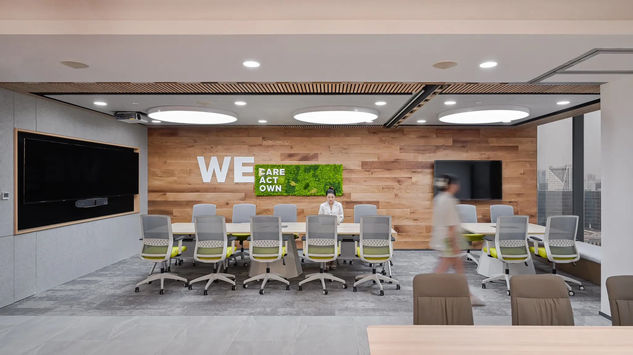 <figcaption>Kimberly-Clark office designed & built by ADP</figcaption>